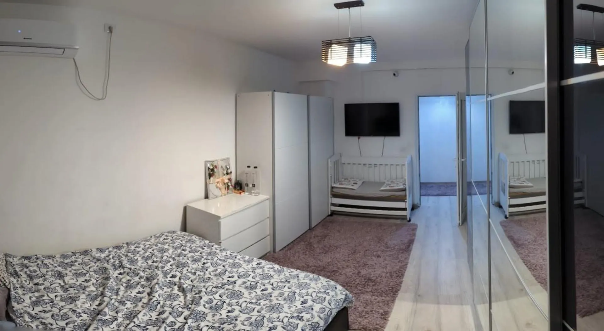 Apartment With 4 Rooms, Center Km Zero Bucharest, 4 Rooms, Minimum 4 Nights Romania